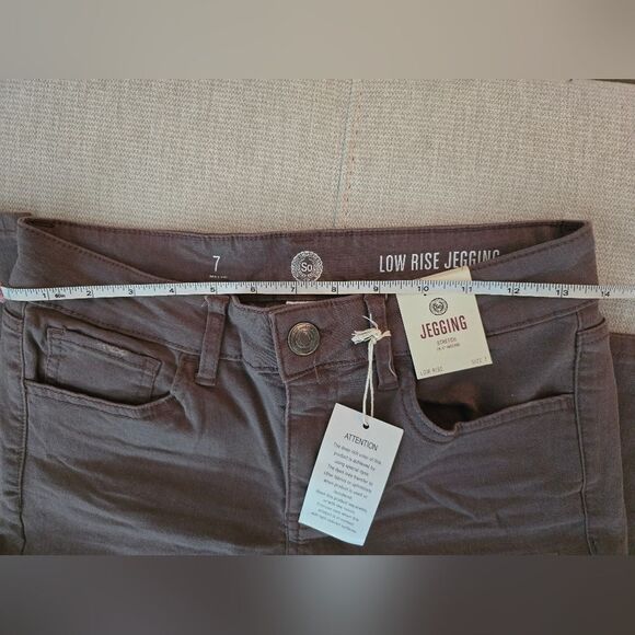 Gorgeous Mauve Jeggings NWT - Picture 5 of 8